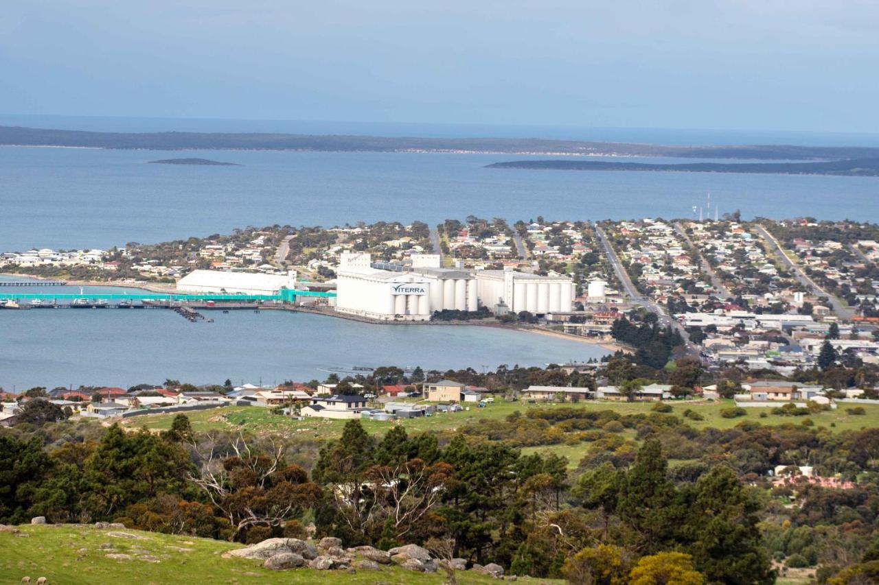 Port Lincoln Marina Waterfront Apartment Bagian luar foto